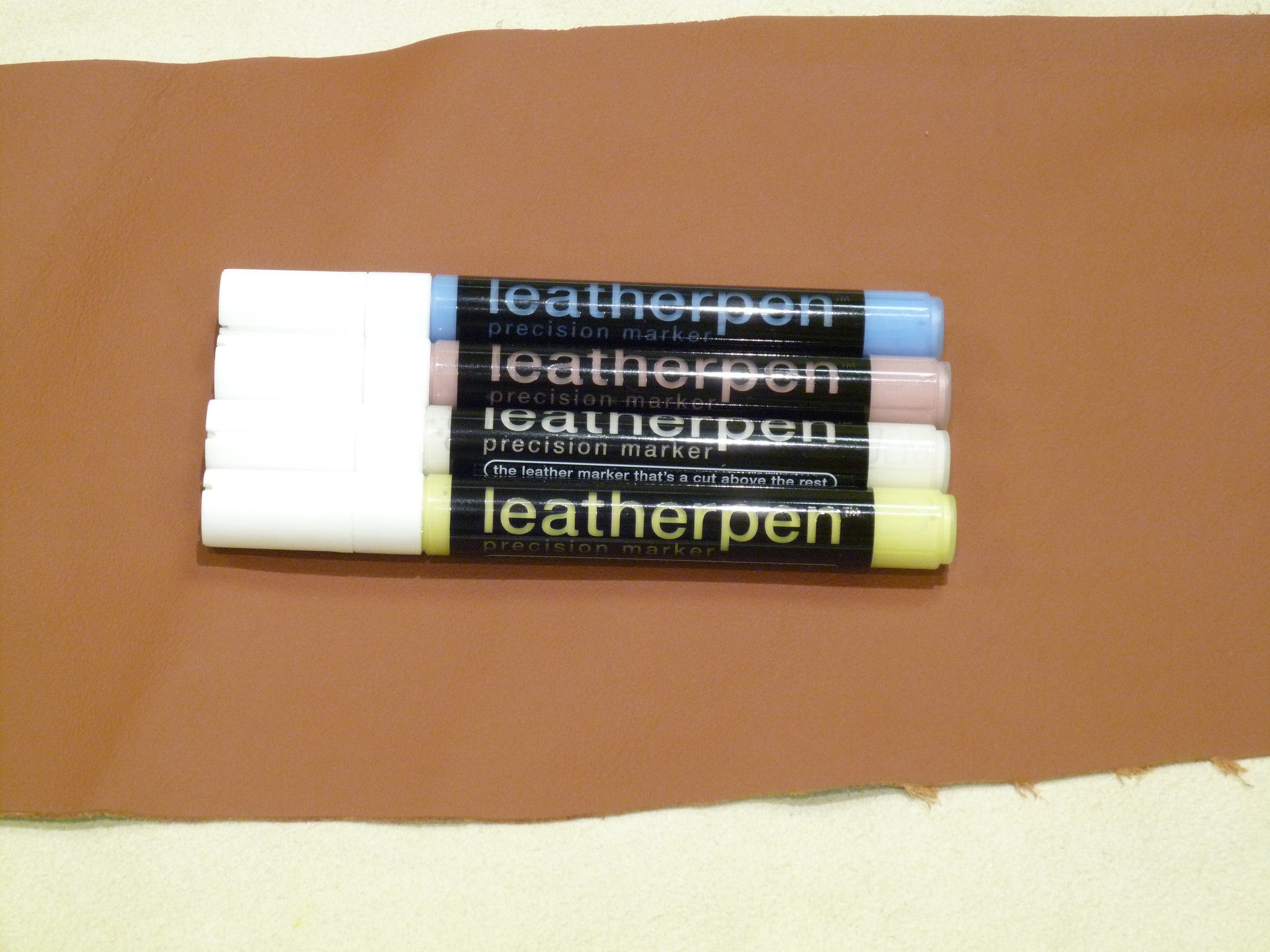 LeatherWipes - for Matt Leather - tub of 70 wipes